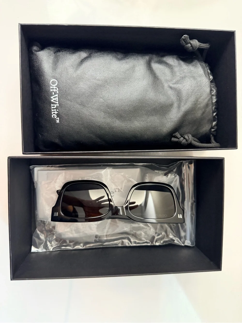 Off-White Black sunglasses come with VR/AR Accessory Box